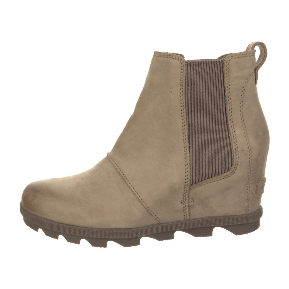 Sorel Wedge Booties in Taupe Greige NWT